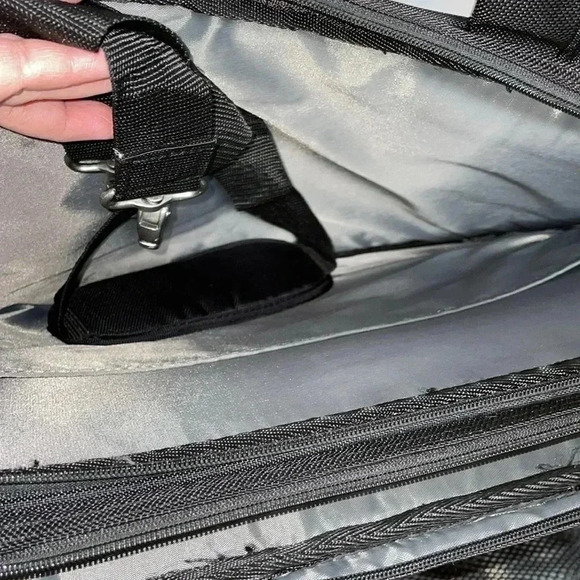 Dell Lap Top Case-Black - Picture 6 of 9